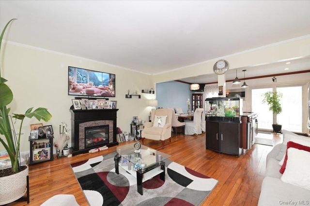 75 Beebe Avenue, Hempstead, NY 11550