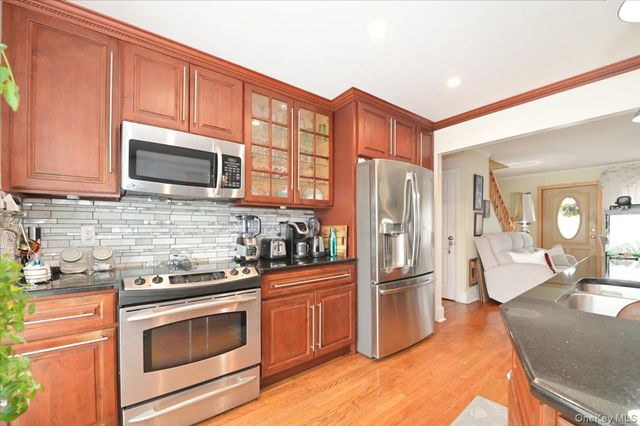 75 Beebe Avenue, Hempstead, NY 11550