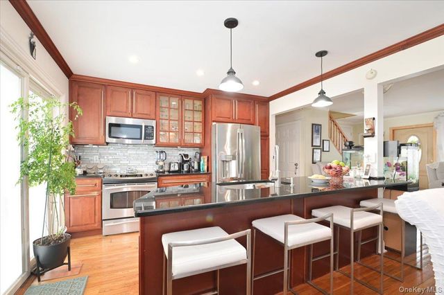 75 Beebe Avenue, Hempstead, NY 11550