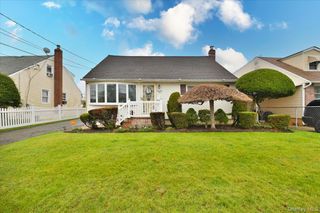 75 Beebe Avenue, Hempstead, NY 11550