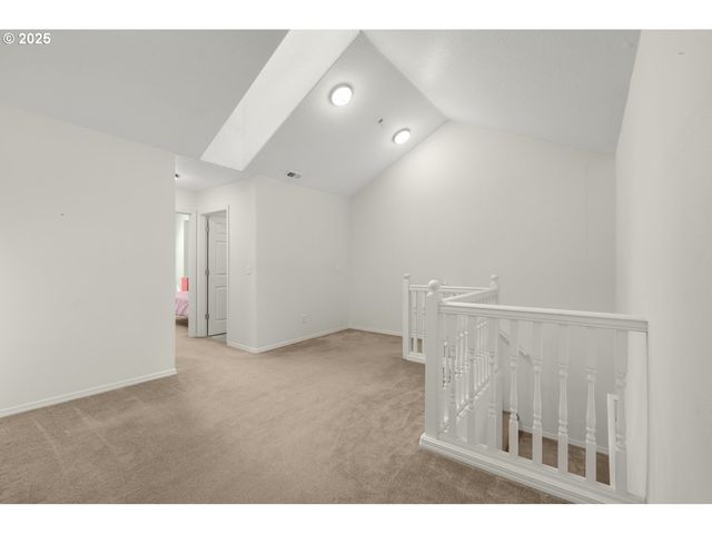 1179 Se LEANDER St, Hillsboro, OR 97123