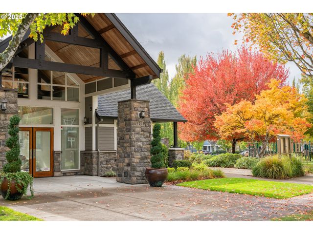 1179 Se LEANDER St, Hillsboro, OR 97123