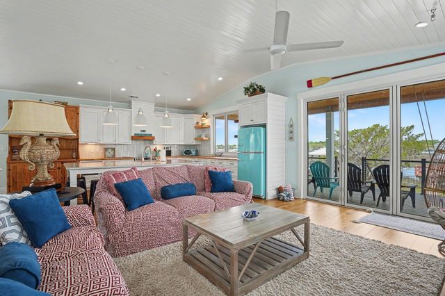 242 Dogwood Dr. S, Murrells Inlet, SC 29576