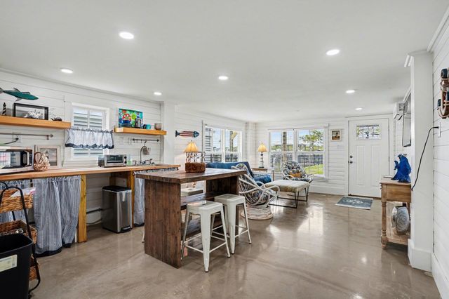 242 Dogwood Dr. S, Murrells Inlet, SC 29576