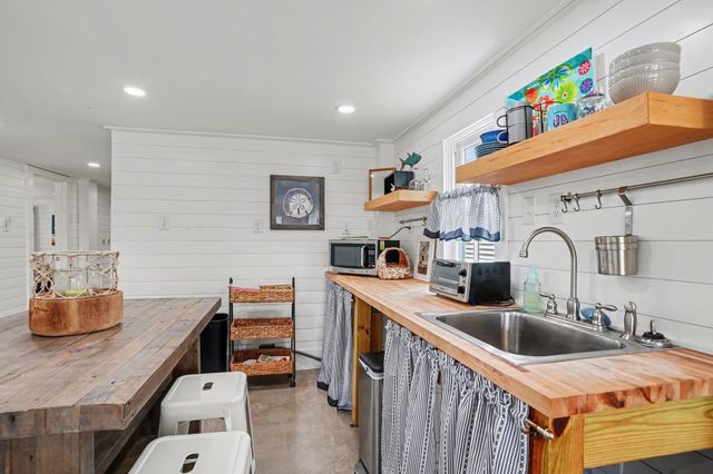 242 Dogwood Dr. S, Murrells Inlet, SC 29576