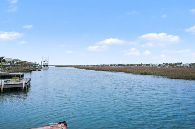 242 Dogwood Dr. S, Murrells Inlet, SC 29576