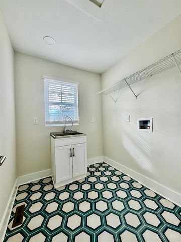 2735 Silverleaf Avenue, Cincinnati, OH 45212