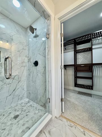 2735 Silverleaf Avenue, Cincinnati, OH 45212