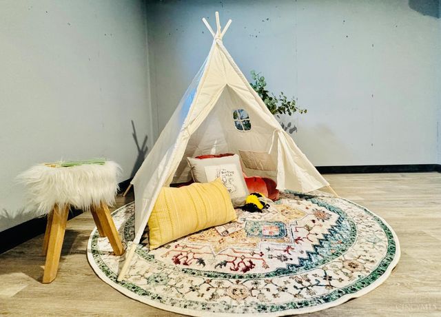 2735 Silverleaf Avenue, Cincinnati, OH 45212