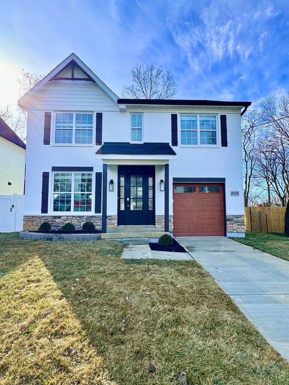 2735 Silverleaf Avenue, Cincinnati, OH 45212