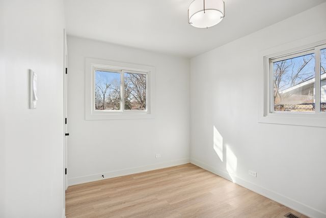 310 Mccameron Avenue, Lockport, IL 60441