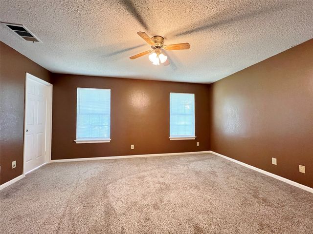 2019 Longmeadow Court, Denton, TX 76209