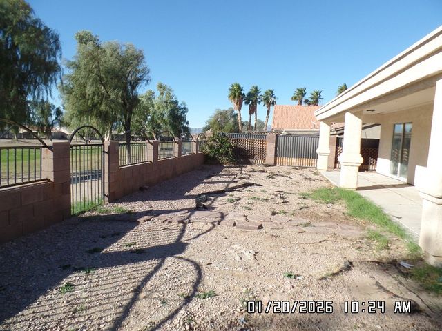 2064 E Desert Lakes Drive, Fort Mohave, AZ 86426