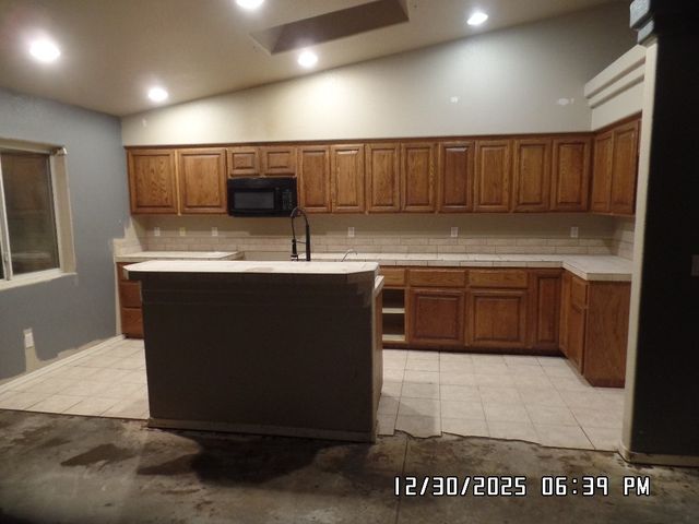 2064 E Desert Lakes Drive, Fort Mohave, AZ 86426