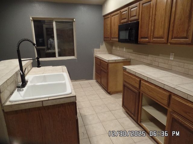 2064 E Desert Lakes Drive, Fort Mohave, AZ 86426