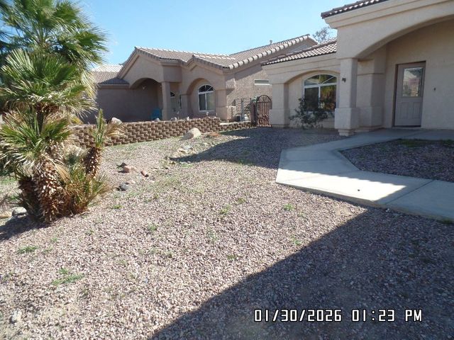 2064 E Desert Lakes Drive, Fort Mohave, AZ 86426