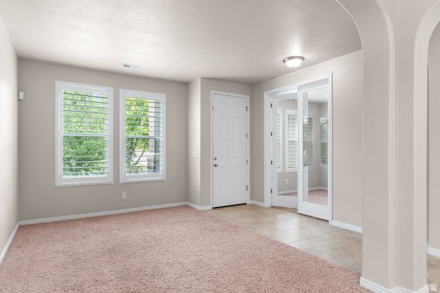 1077 N ADELBURG DR, North Salt Lake, UT 84054