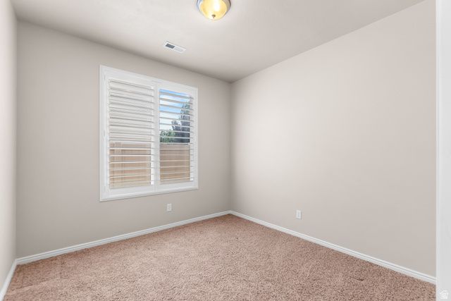 1077 N ADELBURG DR, North Salt Lake, UT 84054