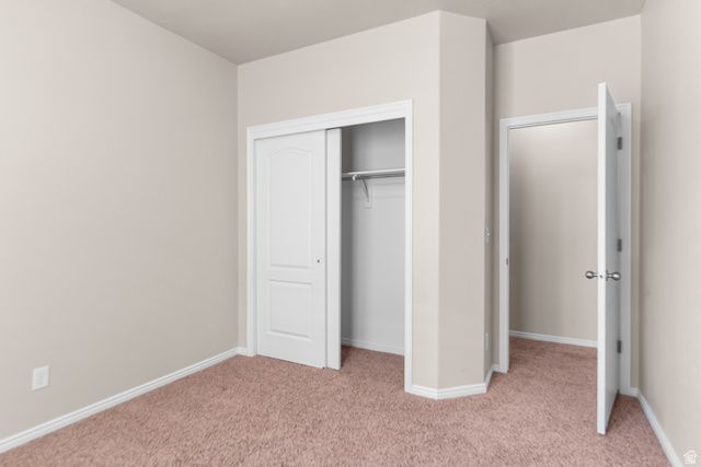 1077 N ADELBURG DR, North Salt Lake, UT 84054