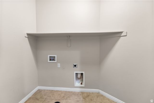 1077 N ADELBURG DR, North Salt Lake, UT 84054