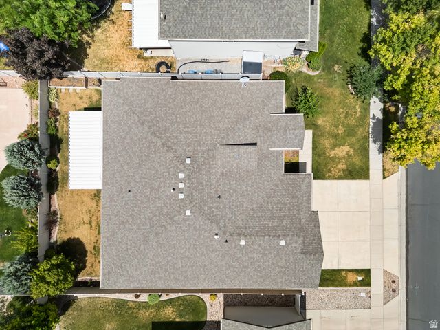 1077 N ADELBURG DR, North Salt Lake, UT 84054