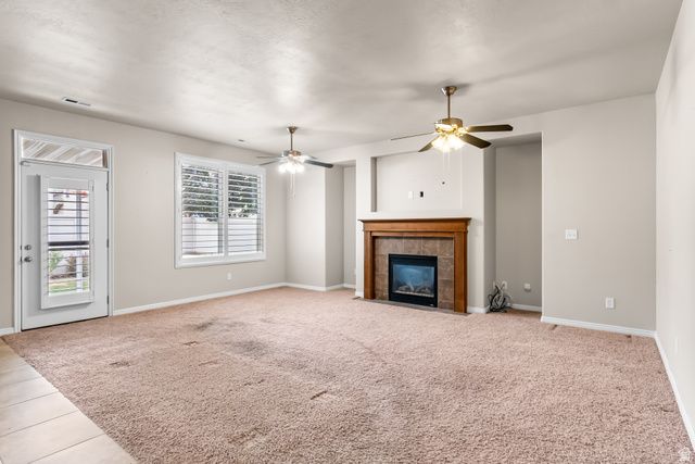 1077 N ADELBURG DR, North Salt Lake, UT 84054