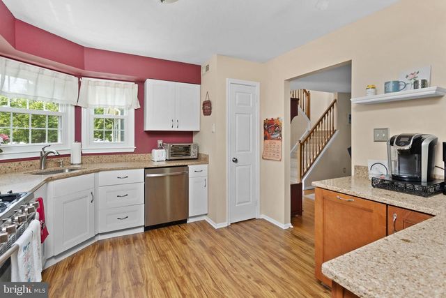 220 BROMLEY PL, Robbinsville, NJ 08691