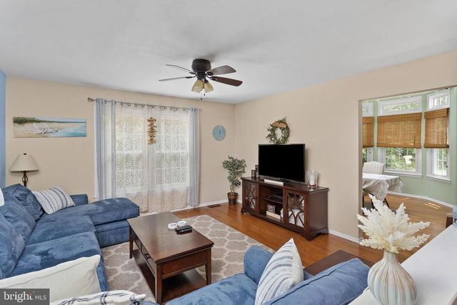 220 BROMLEY PL, Robbinsville, NJ 08691