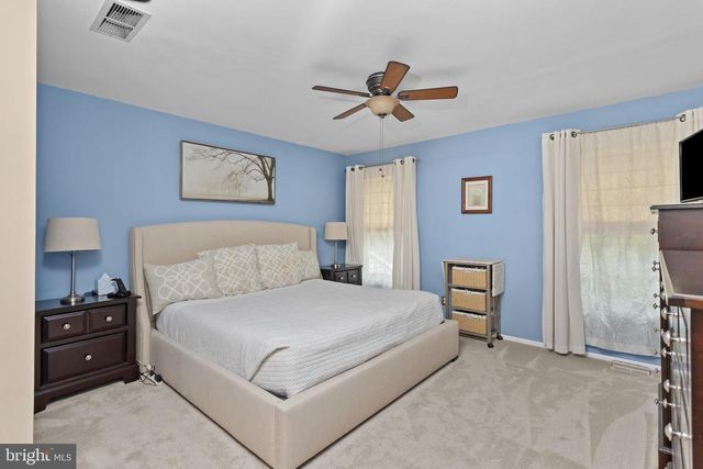 220 BROMLEY PL, Robbinsville, NJ 08691