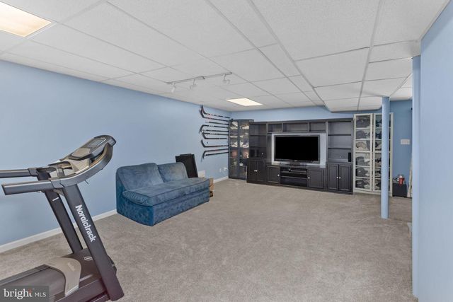 220 BROMLEY PL, Robbinsville, NJ 08691