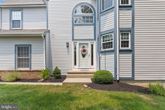 220 BROMLEY PL, Robbinsville, NJ 08691