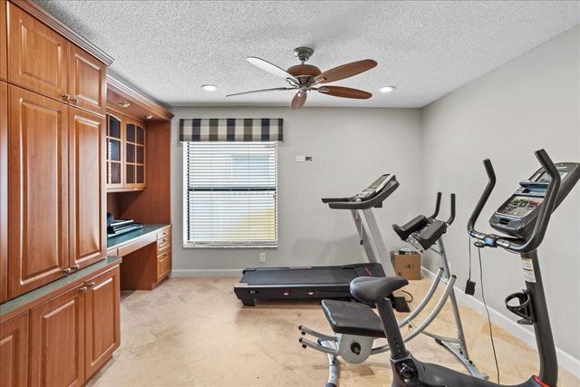 10044 NW 54th Place, Coral Springs, FL 33076