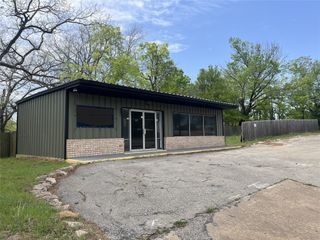901 N Tone. Avenue, Denison, TX 75020