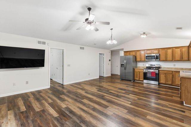 414 Wellington Way, Winchester, KY 40391