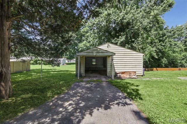 1717 W Belle Street, Belleville, IL 62226