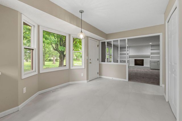 2069 Walnut Hill Park Drive, Columbus, OH 43232