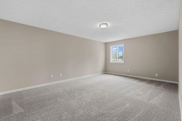 2069 Walnut Hill Park Drive, Columbus, OH 43232