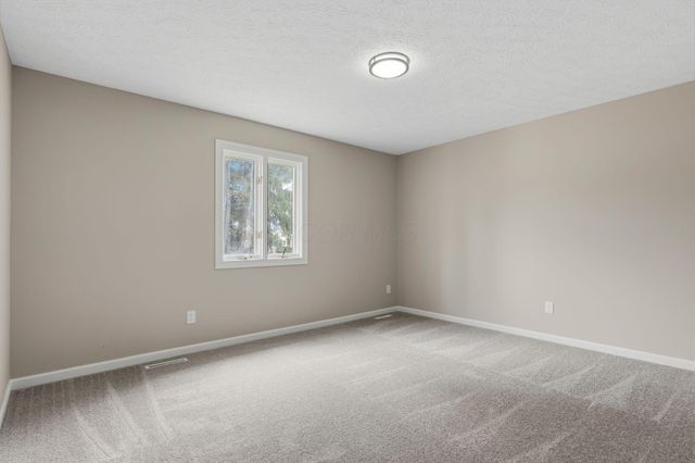 2069 Walnut Hill Park Drive, Columbus, OH 43232