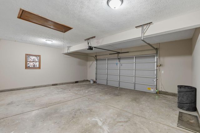 2069 Walnut Hill Park Drive, Columbus, OH 43232