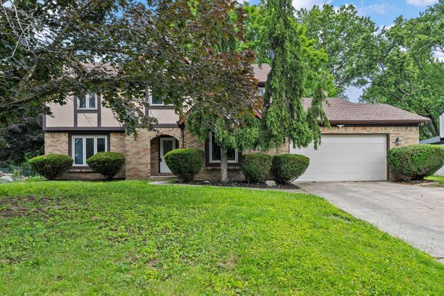 2069 Walnut Hill Park Drive, Columbus, OH 43232