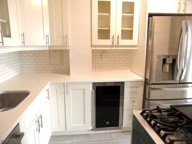 276 Prospect St, East Orange City, NJ 07017