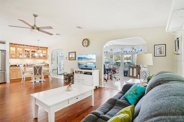 122 TAMARISK WAY, Leesburg, FL 34748