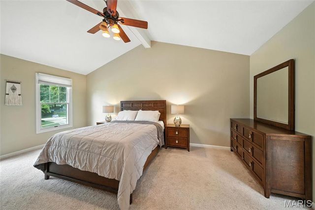377 W Manor Drive, Chesterfield, MO 63017