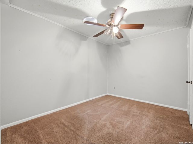 305 TOEPPERWEIN RD, Converse, TX 78109