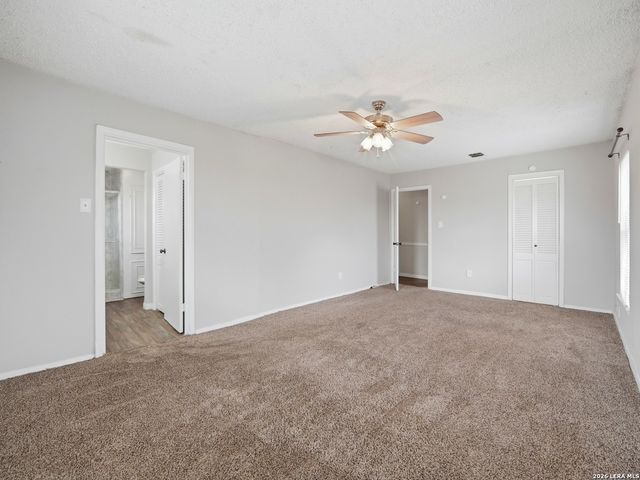 305 TOEPPERWEIN RD, Converse, TX 78109