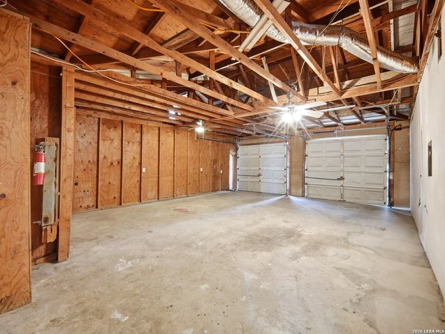 305 TOEPPERWEIN RD, Converse, TX 78109