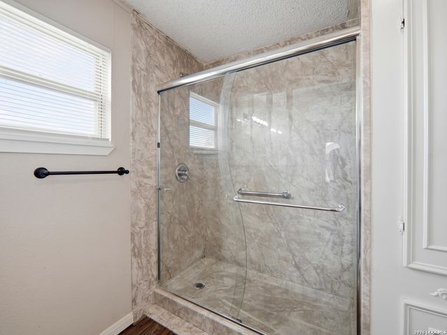 305 TOEPPERWEIN RD, Converse, TX 78109