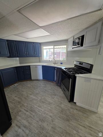 188 E DETROITER AVE, Murray, UT 84107