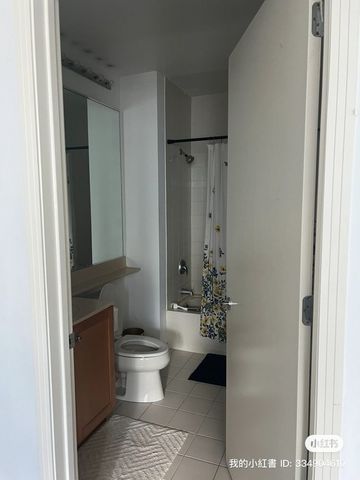 400 N La Salle Drive 2107, Chicago, IL 60654