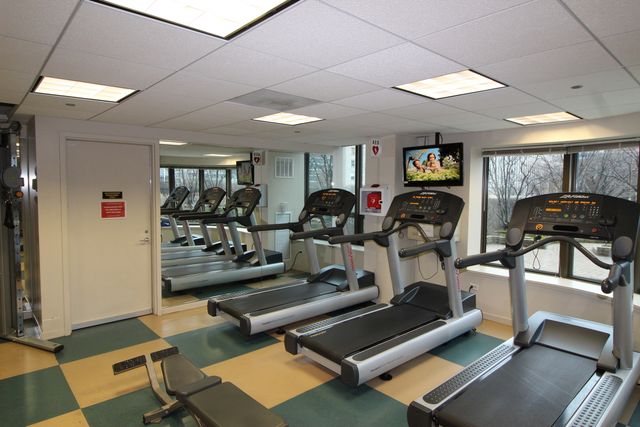 400 N La Salle Drive 2107, Chicago, IL 60654